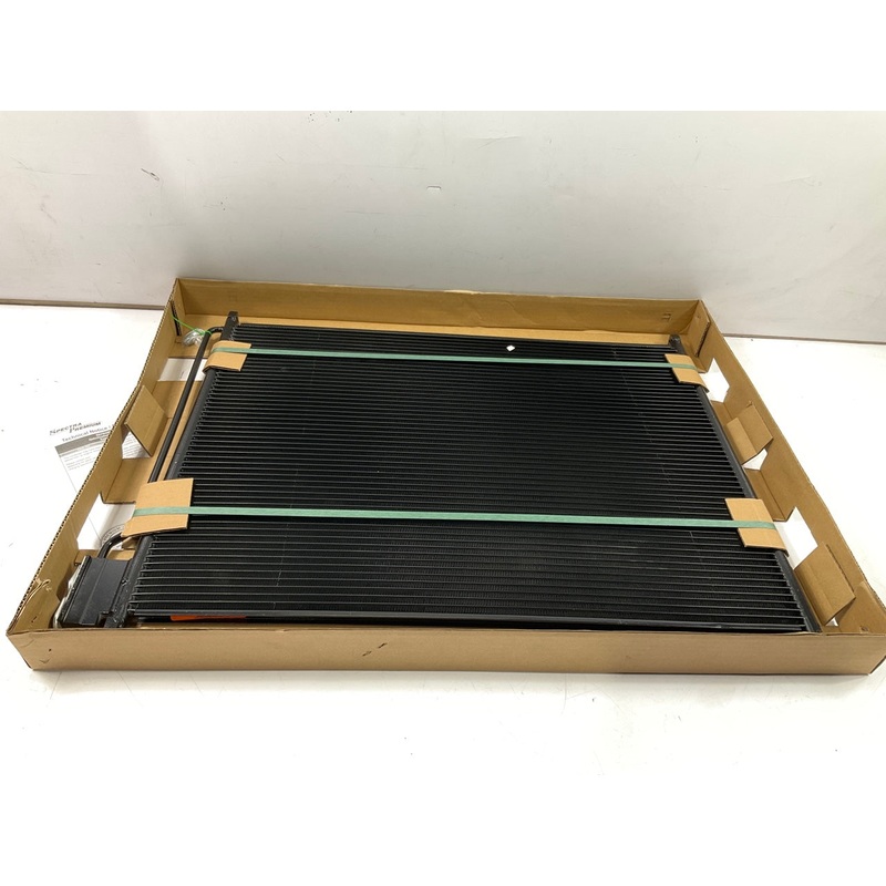 Spectra 7-4883 A/C Condenser 1999-2007 Ford F-250 F-350 F-450 F-550 Super Duty
