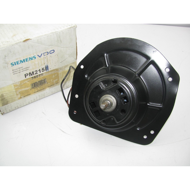 VDO PM215 HVAC Blower Motor Without Wheel - Front