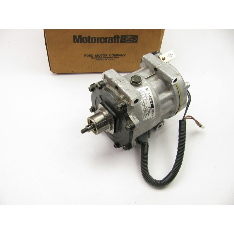 NOS Motorcraft YC161 A/C Compressor Sanden 46023, 1992-1996 Ford Sterling Truck