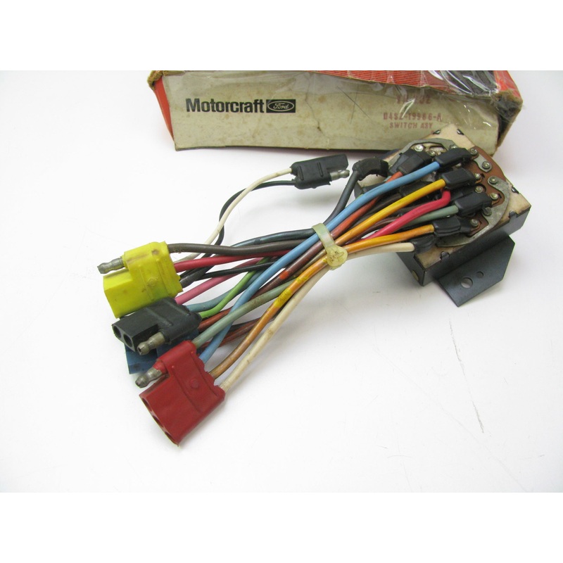 NOS Motorcraft YH-202 A/C Heater Control For 1973-74 Ford Thunderbird