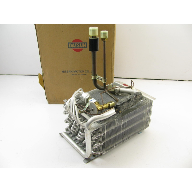 NOS - OEM GENUINE 27621-H9120 A/C Evaporator For 1981-1982 Datsun 210
