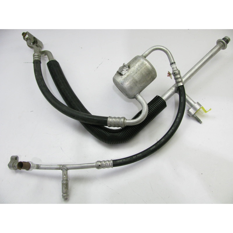 OEM Ford A/C Hose Assembly XL1H-19E732-AA For 97-03 Ford Expedition W/ Rear A/C