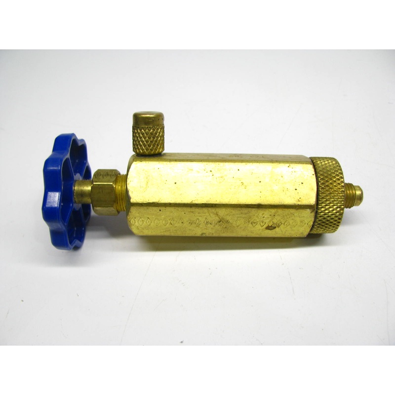 NEW OUT OF BOX - Spectronics Tracer A/C Refrigerant Fluorescent Dye Injector