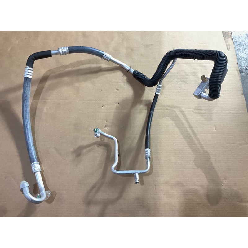 NEW - OUT OF BOX 55913 A/C Refrigerant Discharge / Suction Hose Assembly