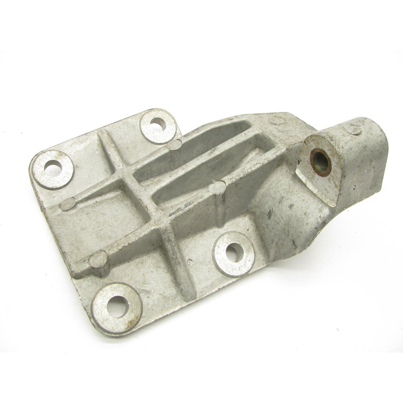 NEW - OUT OF BOX OEM Ford A/C Compressor Bracket 84-85 Thunderbird E4SH19N586BA