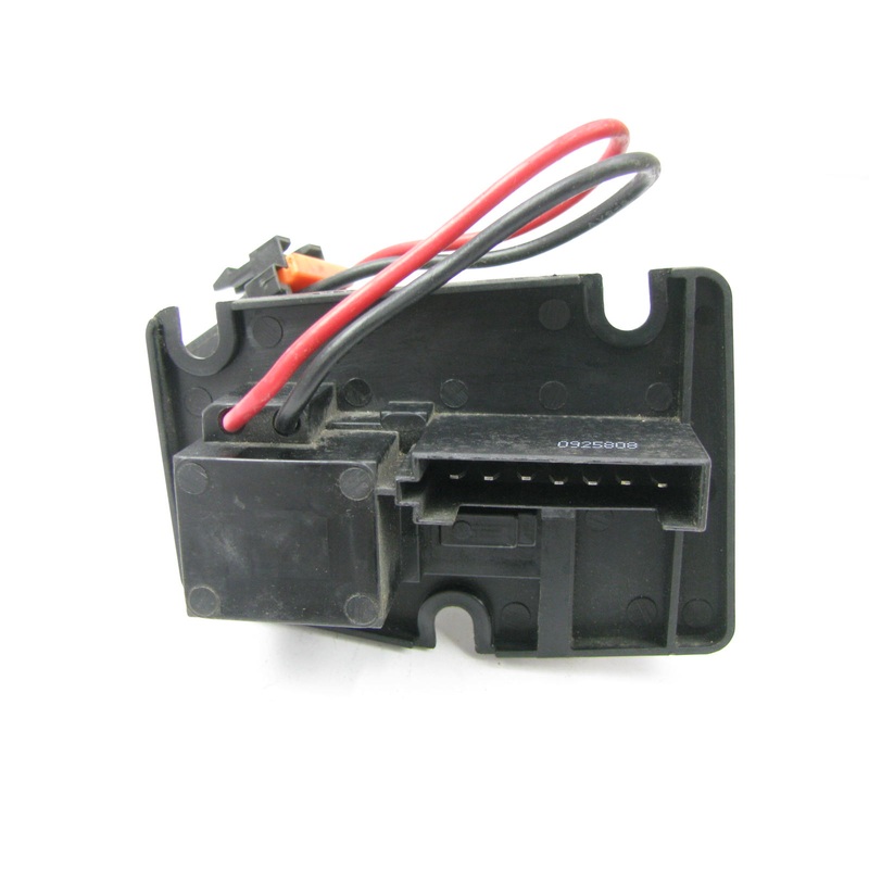 NEW - OUT OF BOX RU-60 HVAC Blower Motor Resistor - 15-8713 15304891 52481707