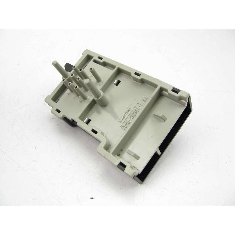 NEW - OUT OF BOX - 1990 Lincoln Heater Blend Door Vacuum Actuator F0VH-19D961-AA