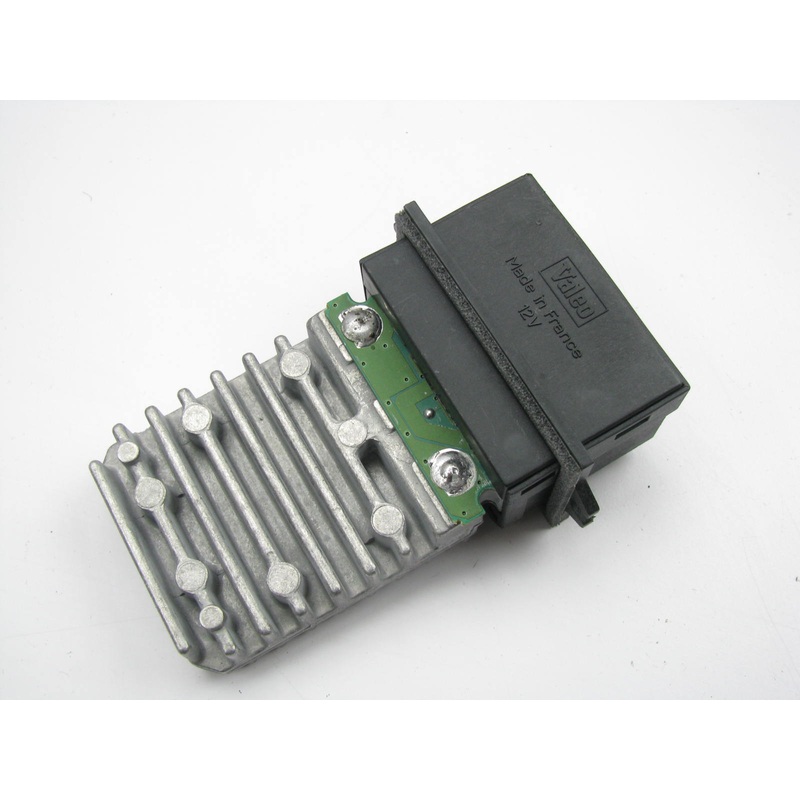 NEW - OUT OF BOX - OEM 04734913AE HVAC Blower Motor Resistor