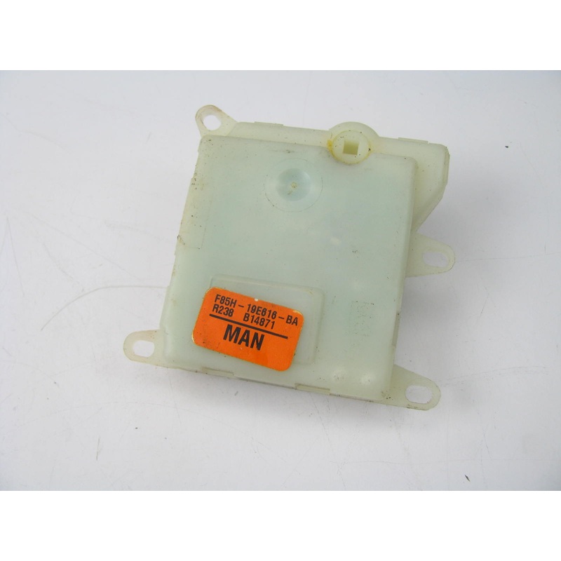 NEW - OUT OF BOX - OEM Ford F85H-19E616-BA Heater Blend Door Actuator - REAR A/C