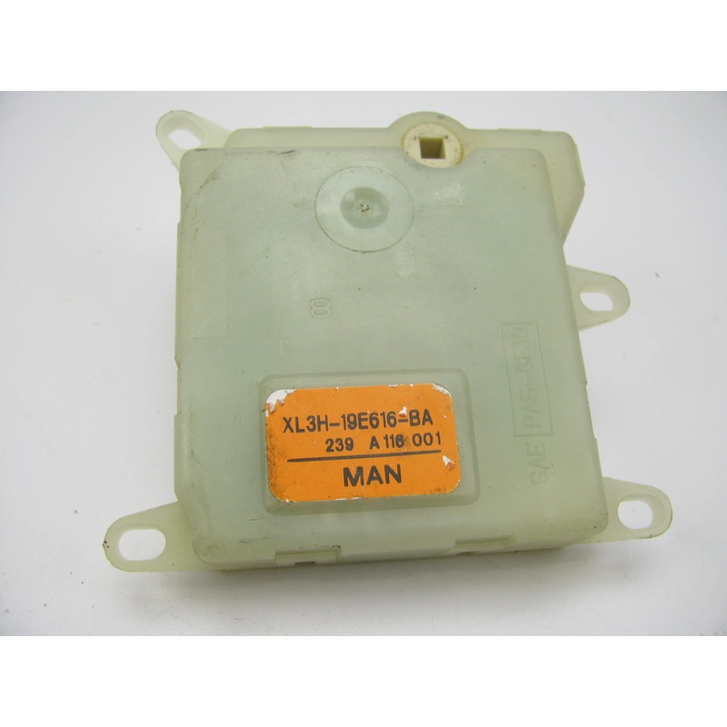 NEW - OUT OF BOX - OEM Ford XL3H-19E616-BA A/C Heater Blend Door Actuator