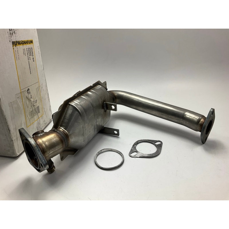 Magnaflow 25202 Federal Catalytic Converter For 2000-2004 Focus 2.0L AUTO TRANS