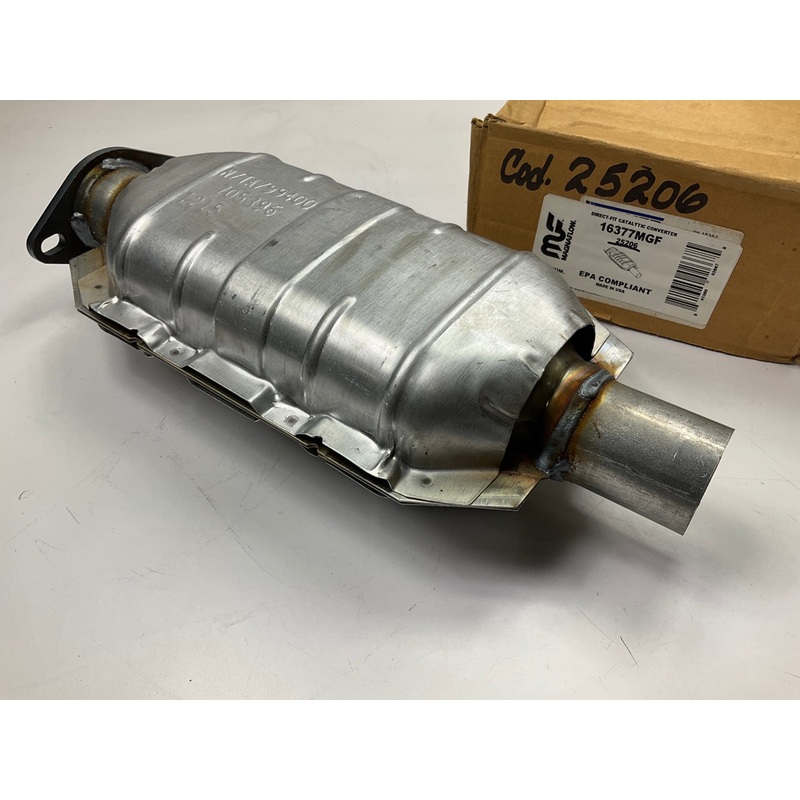 Magnaflow 25206 Direct Fit EPA Compliant Catalytic Converter
