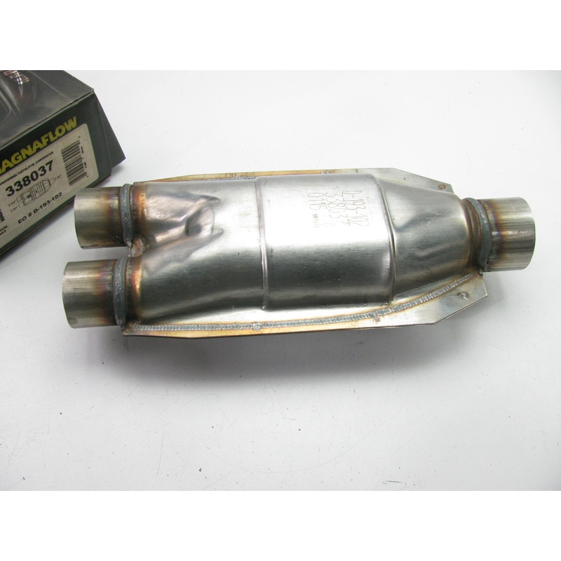 Magnaflow 338037 Dual 2'' Inlet Catalytic Converter - California CARB Compliant