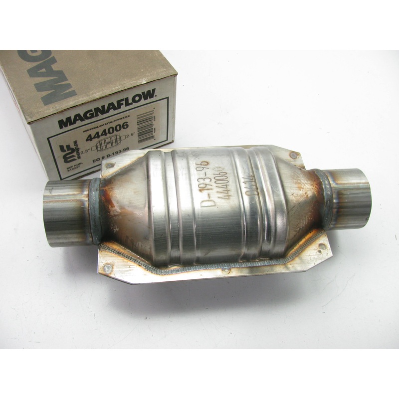 Magnaflow 444006 Universal Catalytic Converter - 2.5'' California CARB Compliant
