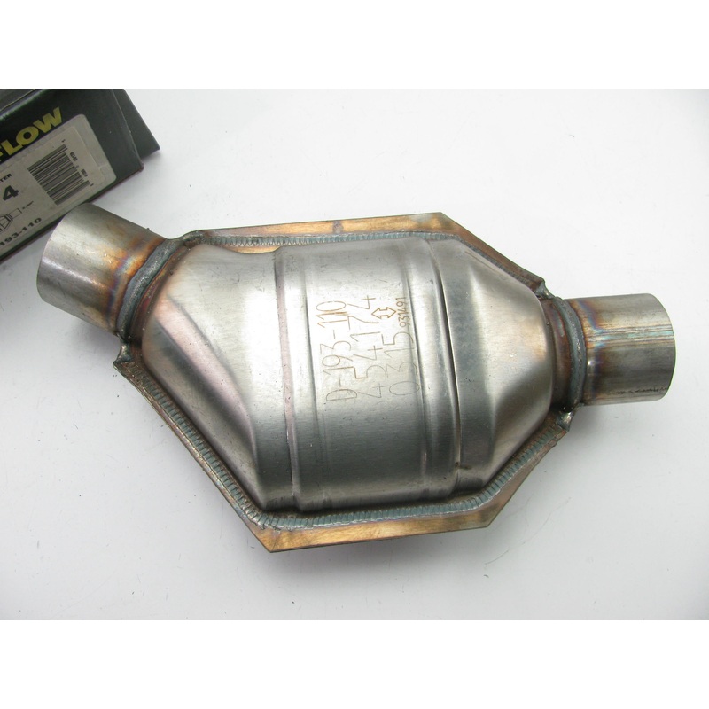 Magnaflow 454174 Universal Catalytic Converter - 2'' California CARB Compliant