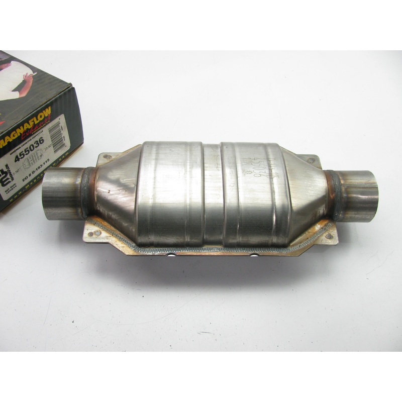 Magnaflow 455036 Universal Catalytic Converter - 2.5'' California CARB Compliant