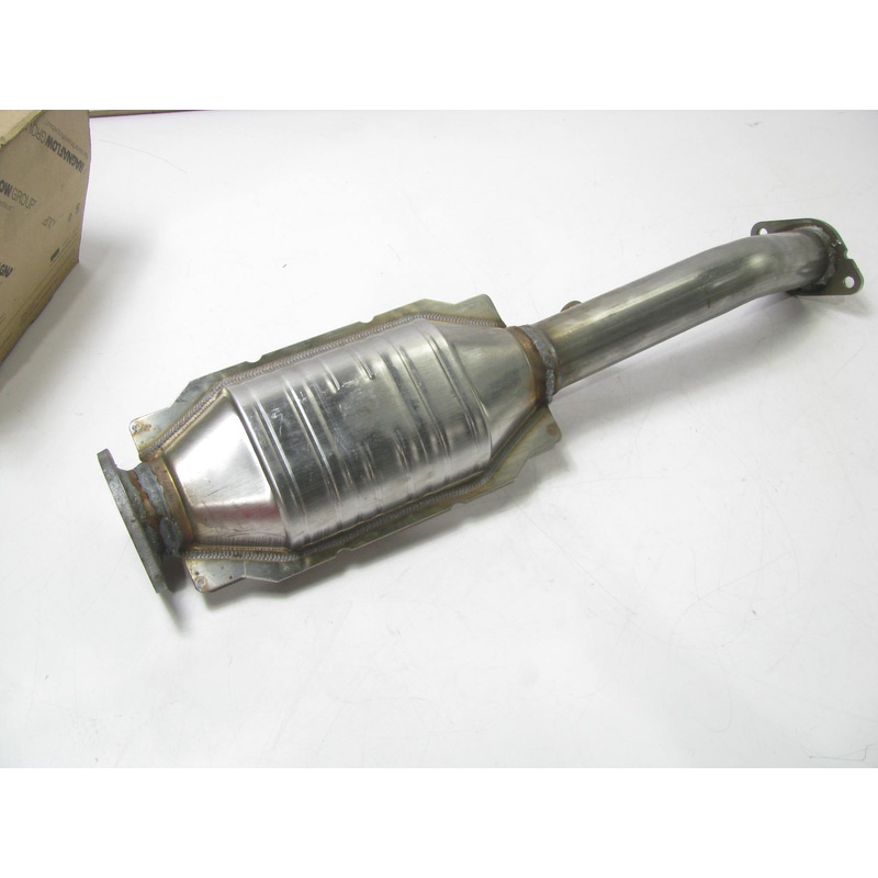 Magnaflow 49218 Direct Fit EPA Compliant REAR LEFT Catalytic Converter