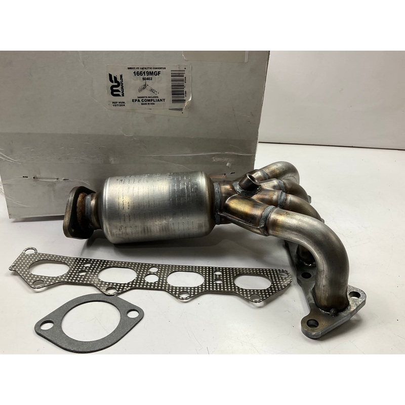 Magnaflow 50402 Direct Fit EPA Compliant Catalytic Converter & Exhaust Manifold