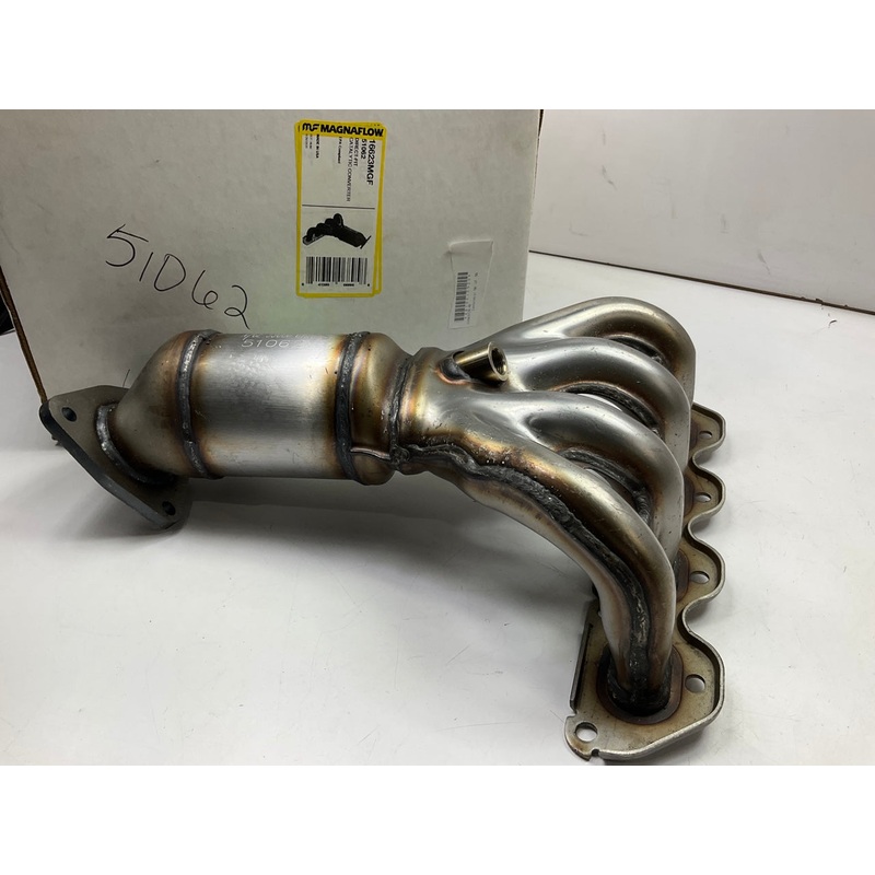 Magnaflow 51062 Direct Fit EPA Compliant Catalytic Converter & Exhaust Manifold