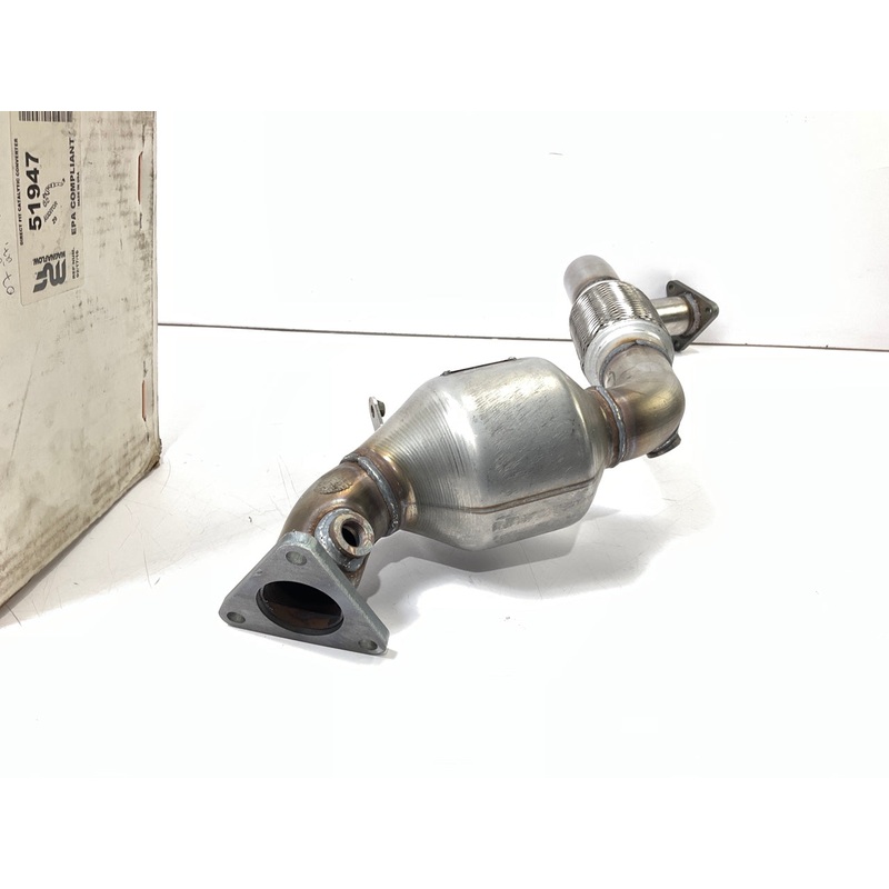 Magnaflow 51947 Direct-Fit FRONT RIGHT Catalytic Converter 2007-2008 Audi Q7 3.6