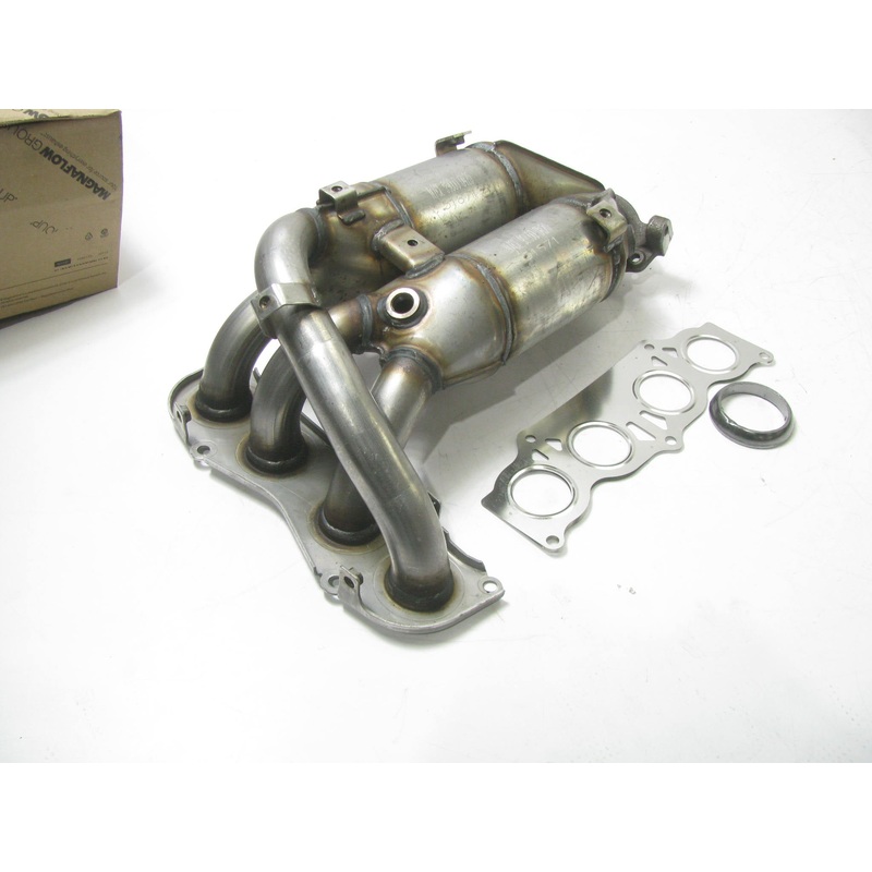 Magnaflow 23085 Direct Fit EPA Compliant Catalytic Converter & Exhaust Manifold