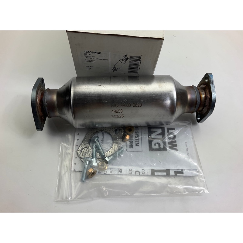 Magnaflow 23171 Direct-Fit Catalytic Converter For 2006-2011 Hyundai Accent