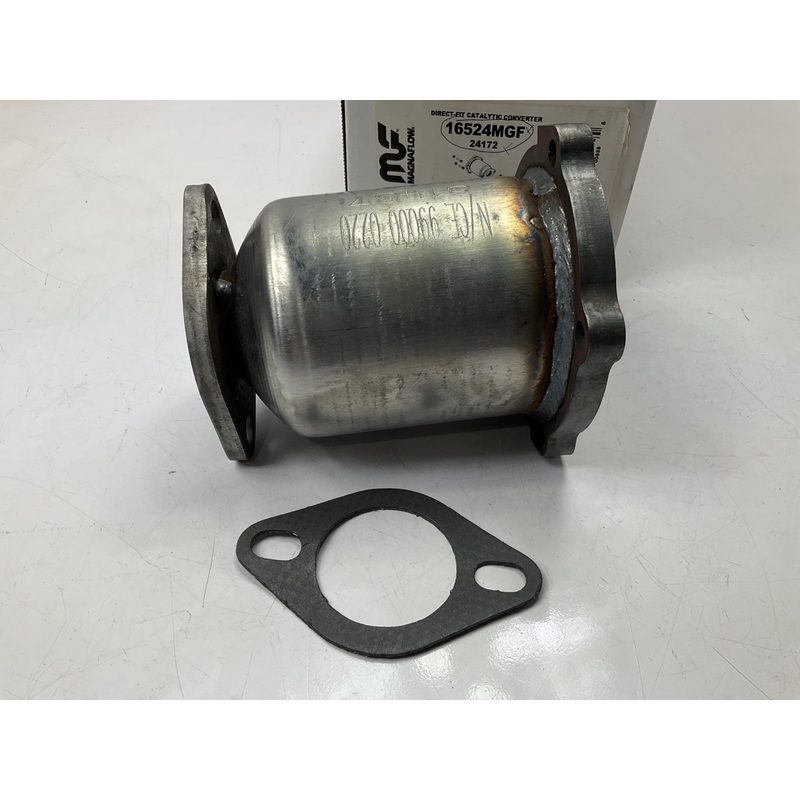Magnaflow 24172 Direct Fit FRONT Catalytic Converter For 2003-2006 Kia Sorento