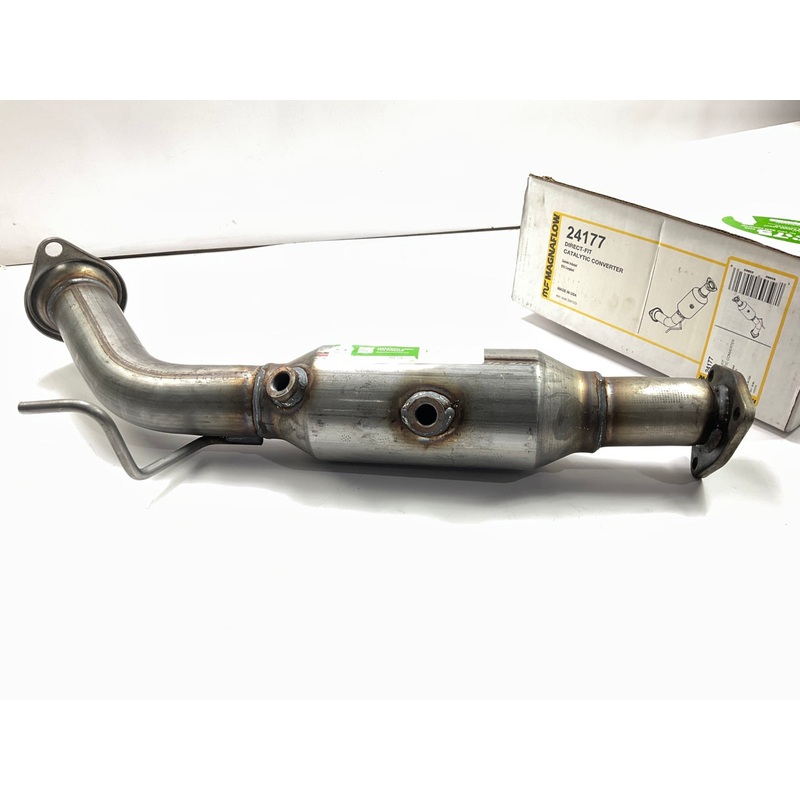 Magnaflow 24177 Direct-Fit Catalytic Converter 02-06 Acura RSX, 02-05 Civic 2.0L