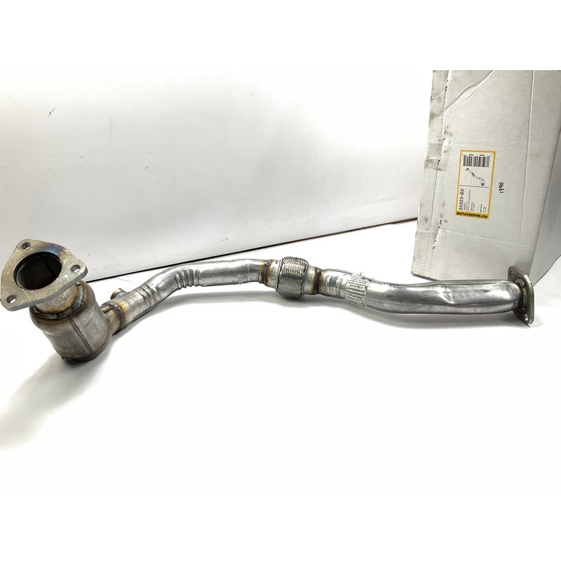 Magnaflow 24323 Direct-Fit FRONT Catalytic Converter For 2002-03 Saturn Vue 3.0L