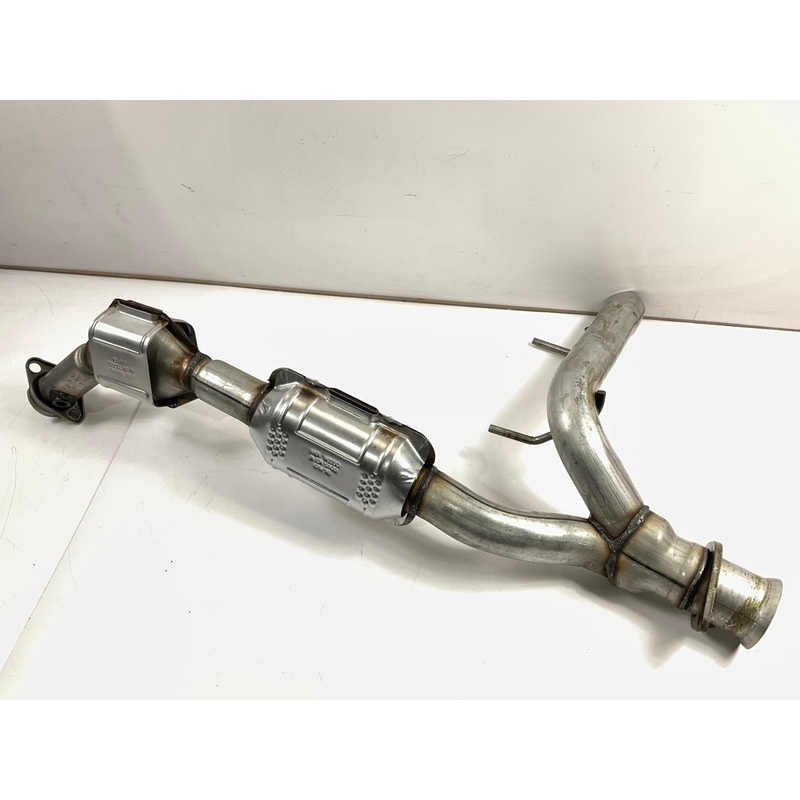 DENTED END Unboxed Walker 16550 Right Catalytic Converter 03-04 Expedition 4.6L