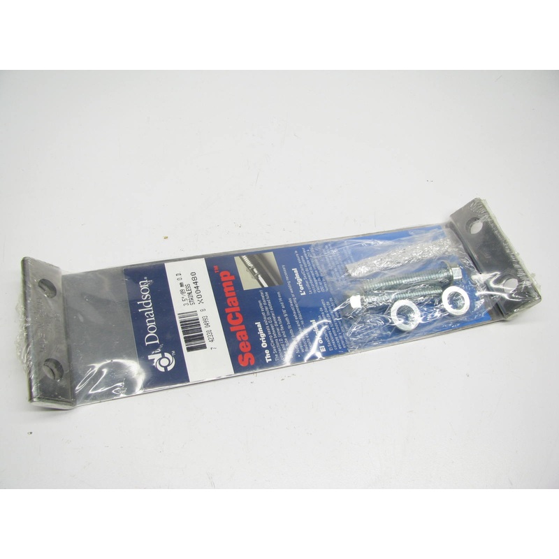 Donaldson X004480 3.5'' Stainless Seal Clamp Exhaust Clamp