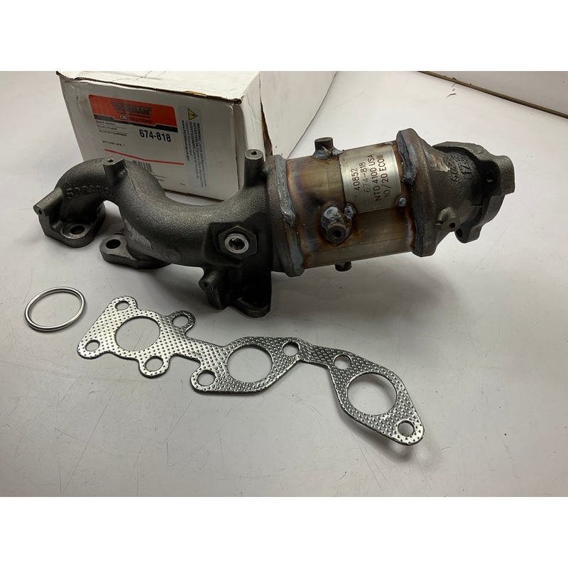 Dorman 674-818 Right Direct Fit EPA Compliant Catalytic Converter & Manifold