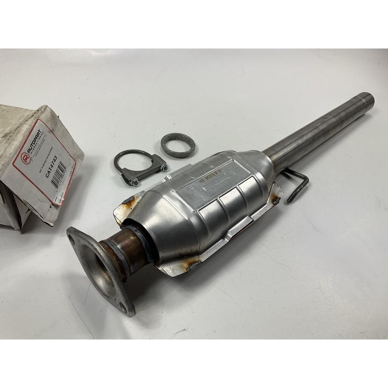 Autopart 4743 Rear Direct Fit Catalytic Converter - 2014-15 Toyota Venza 3.5L V6