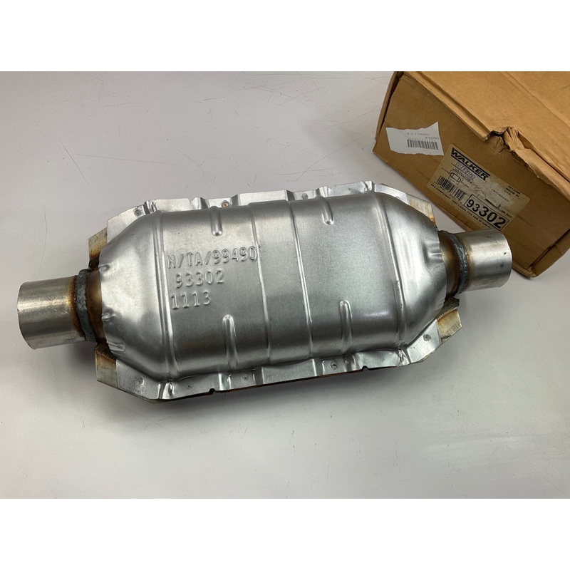 Walker 93302 Universal EPA Compliant Catalytic Converter 2.25'' Inlet/Outlet