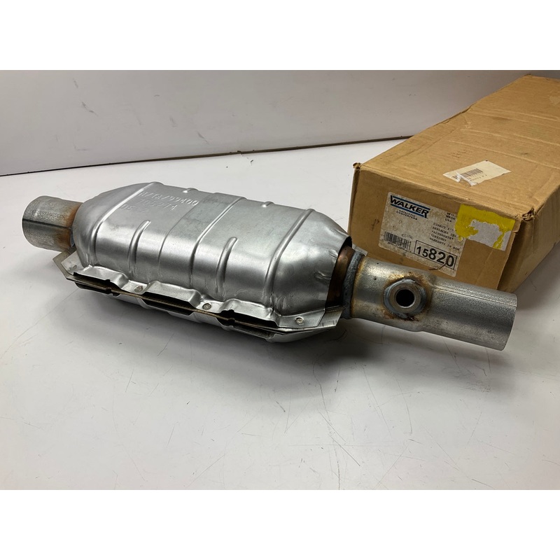 Walker 15820 Direct Fit EPA Compliant Catalytic Converter