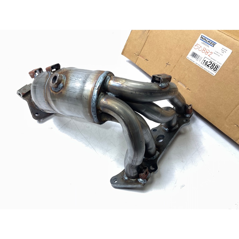 Walker 16288 Direct Fit EPA Compliant Catalytic Converter & Exhaust Manifold