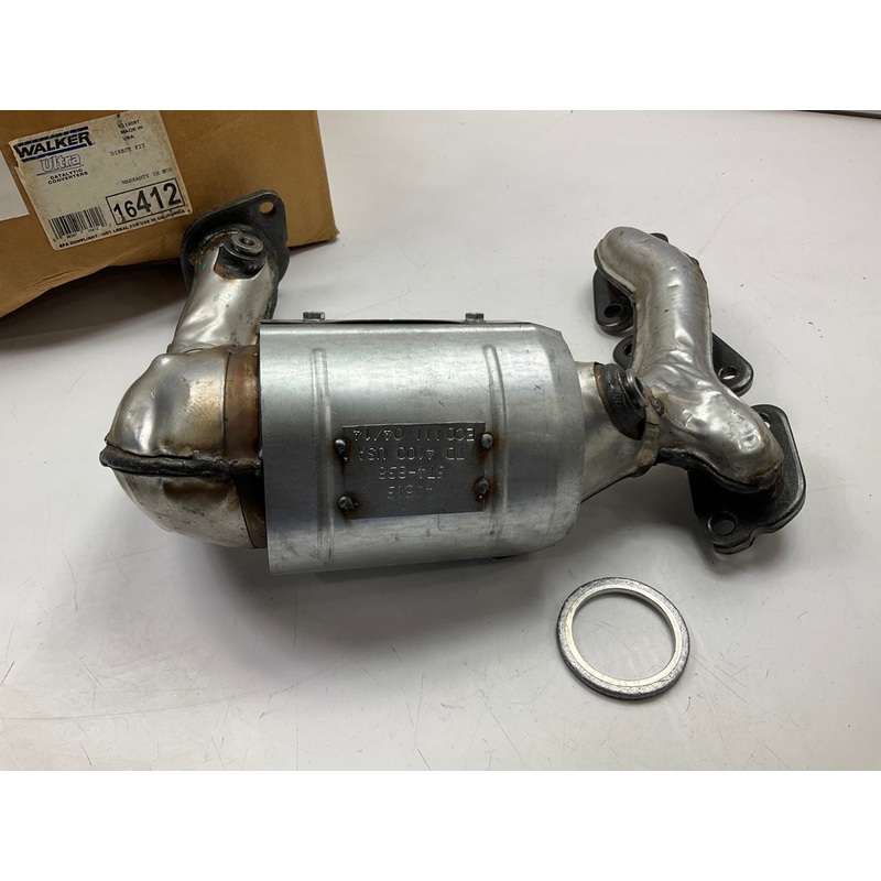 Walker 16412 Front Direct Fit EPA Compliant Catalytic Converter & Manifold