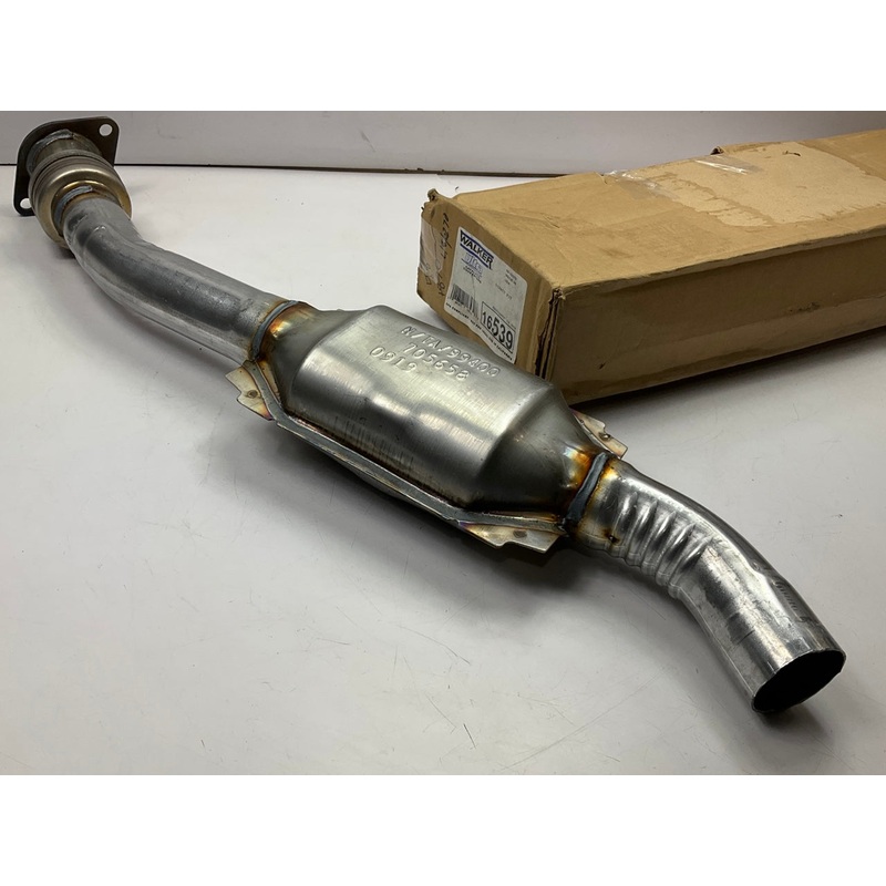 Walker 16539 Direct Fit EPA Compliant Catalytic Converter