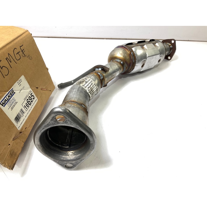 Walker 16965 Direct Fit EPA Compliant Catalytic Converter