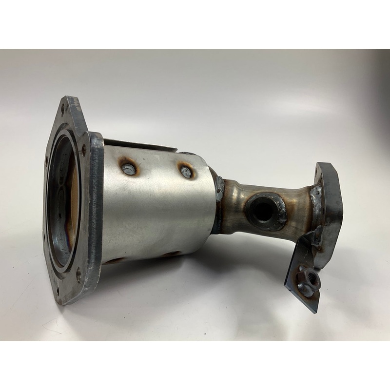 NEW UNBOXED Walker 16702 Direct-fit Front Left Catalytic Converter