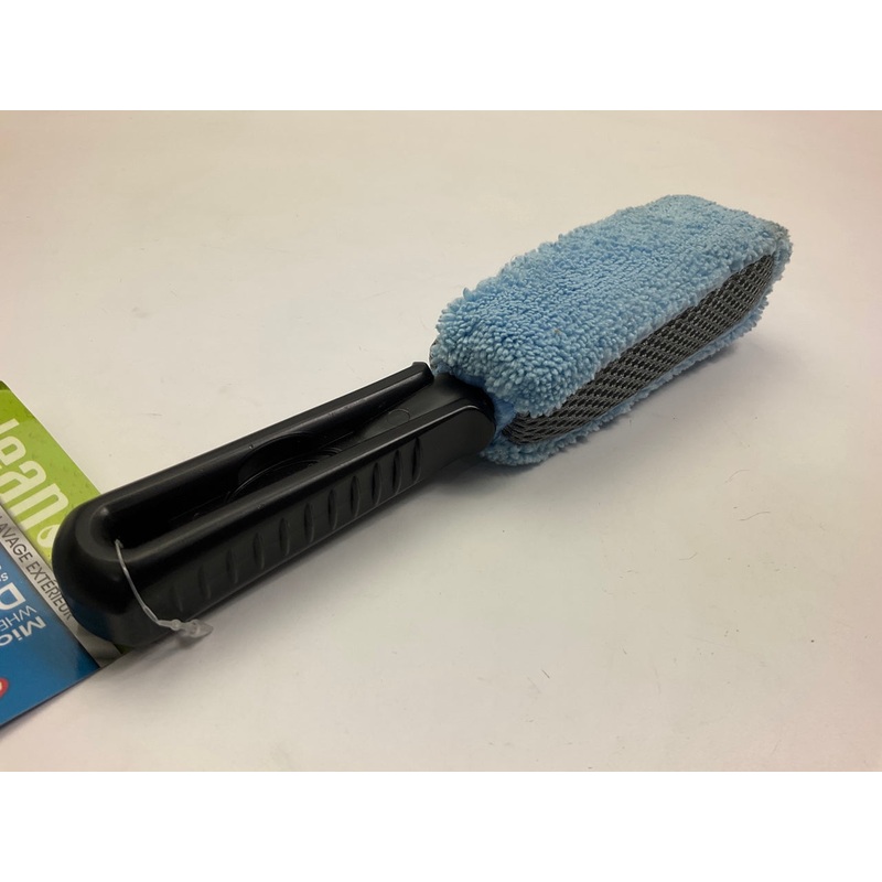 Hopkins 92017 Professional Microfiber Wheel Rim Auto Detailing Washing Brush