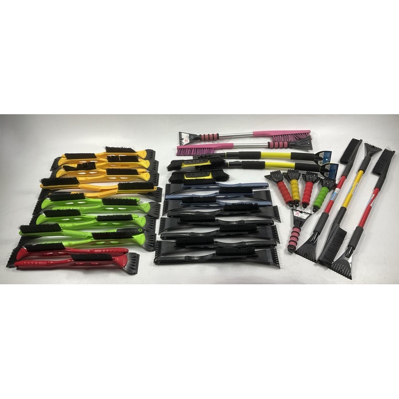 35 Assorted Mixed Ice Scrapers & Snow Broom Brushes - ICE SCRAPER Lot #6