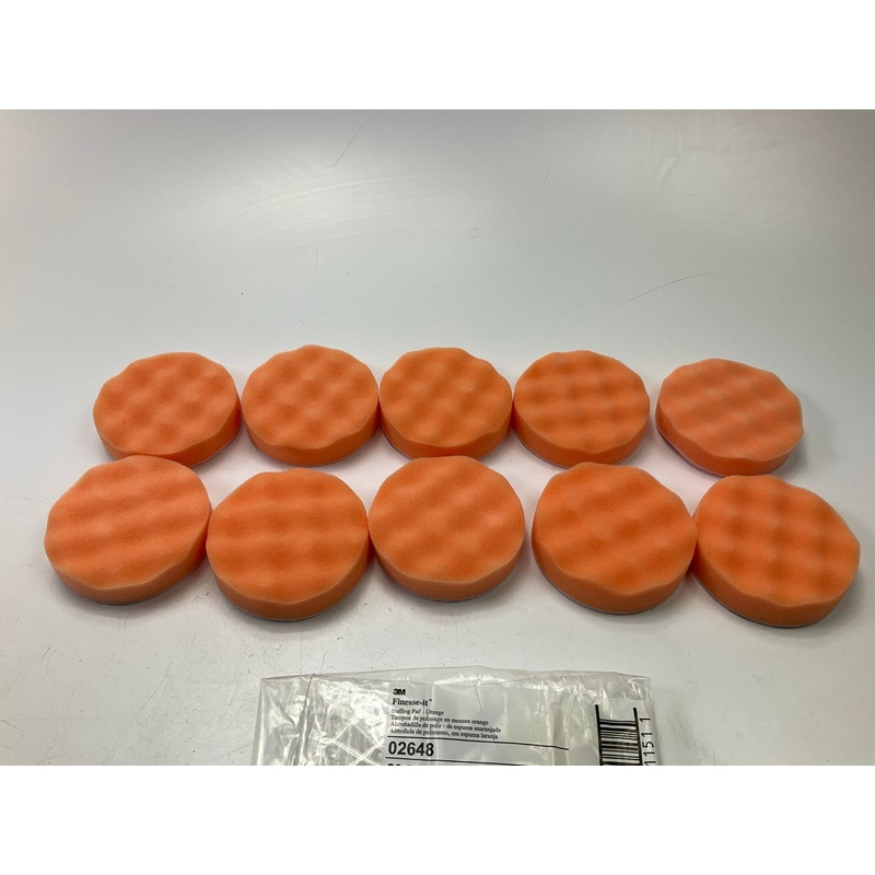 3M 02648 Finesse-it Orange Buffing Pad - 3-1/4 '' - Hook-and-Loop - QTY 10