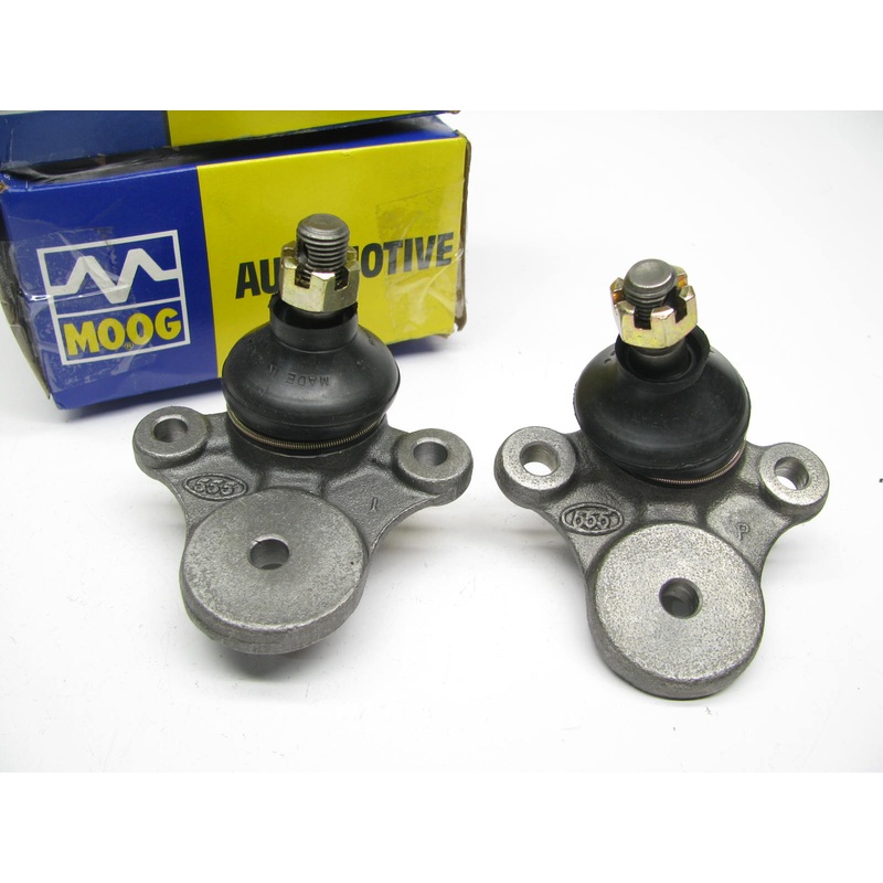 (2) Moog K9026 Front Upper Ball Joints OEM 555